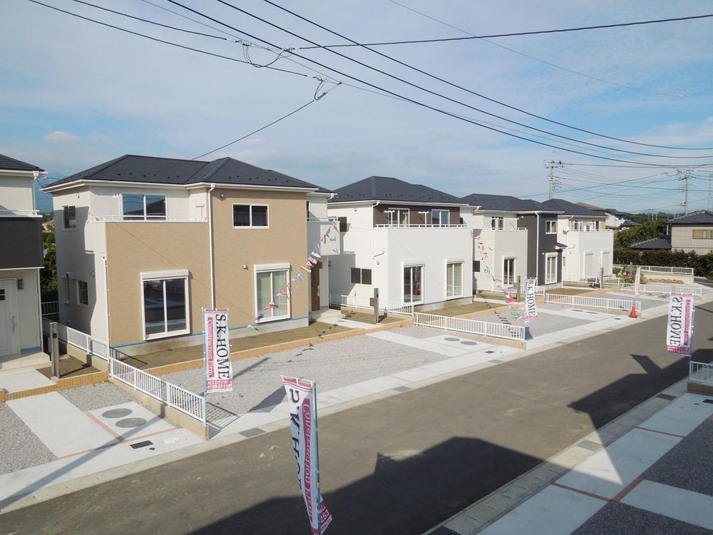 Local appearance photo. Local (10 May 2013) Shooting