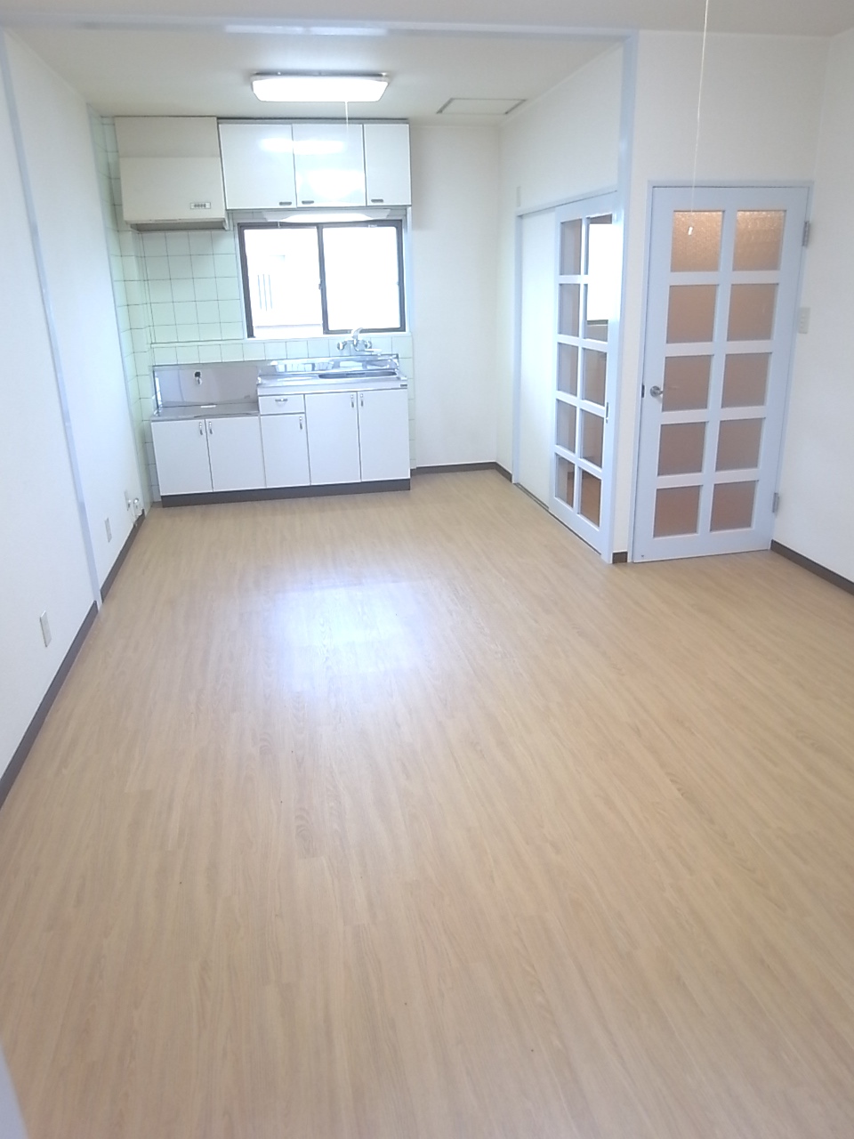 Kitchen. Maebashi Kozuka cho Akkora Rent indoor living kitchen 4