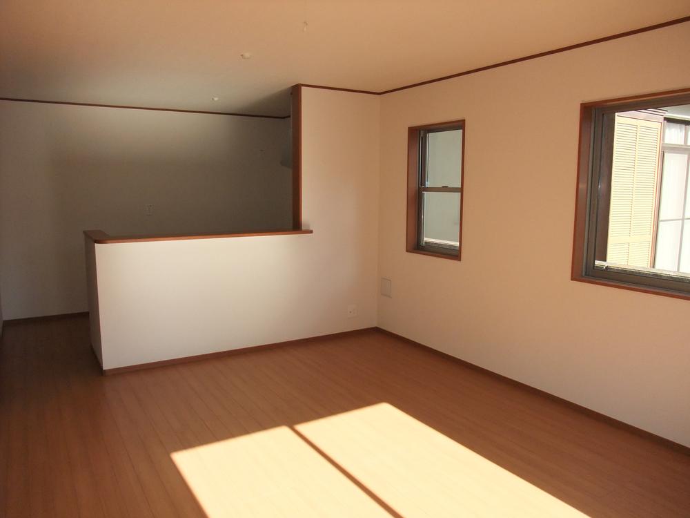 Same specifications photos (living). The company specification example