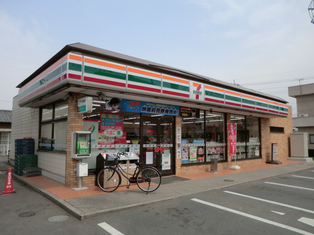 Convenience store. Seven-Eleven Maebashi Aramaki-machi store (convenience store) to 722m