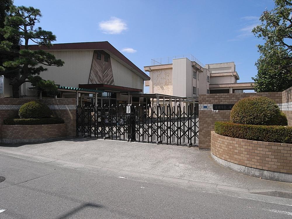Primary school. 622m to Maebashi Municipal Tenkawa Elementary School