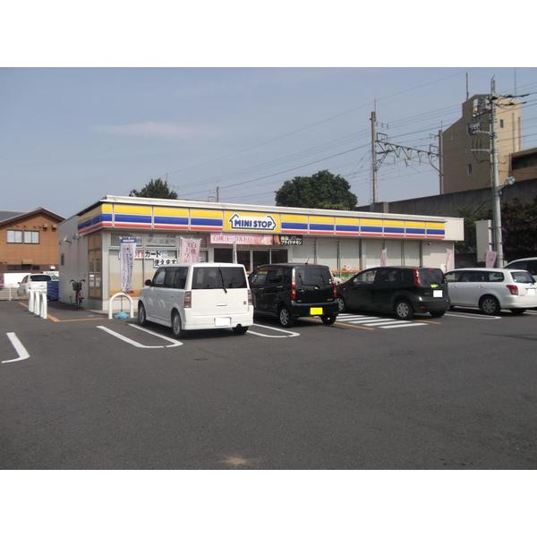 Convenience store. MINISTOP Maebashi Honcho store up (convenience store) 198m