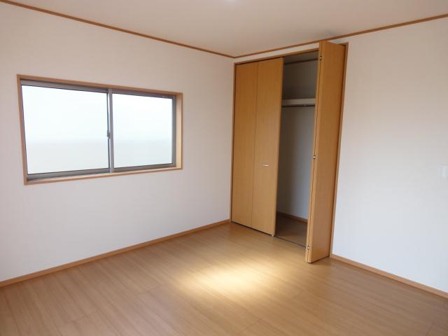 Non-living room. 2 Kaiyoshitsu (same specifications)