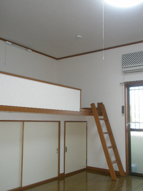 Living and room. With bedroom ・ Lower storage