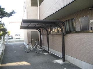 Other common areas. Covered parking lot  Bike OK