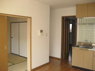 Living and room. Winter warmth, Summer refreshing! It will hot I tatami. 