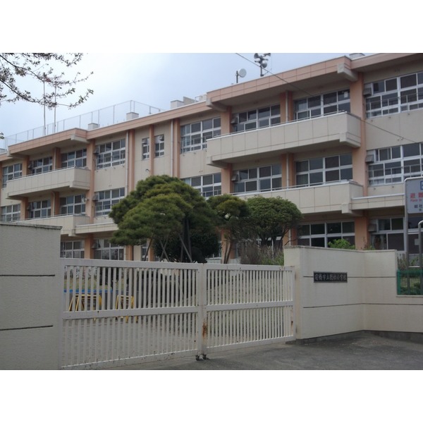 Primary school. 1507m to Maebashi Municipal Soja elementary school (elementary school)