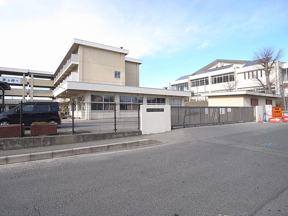 Junior high school. 1950m to Maebashi Municipal Haga junior high school