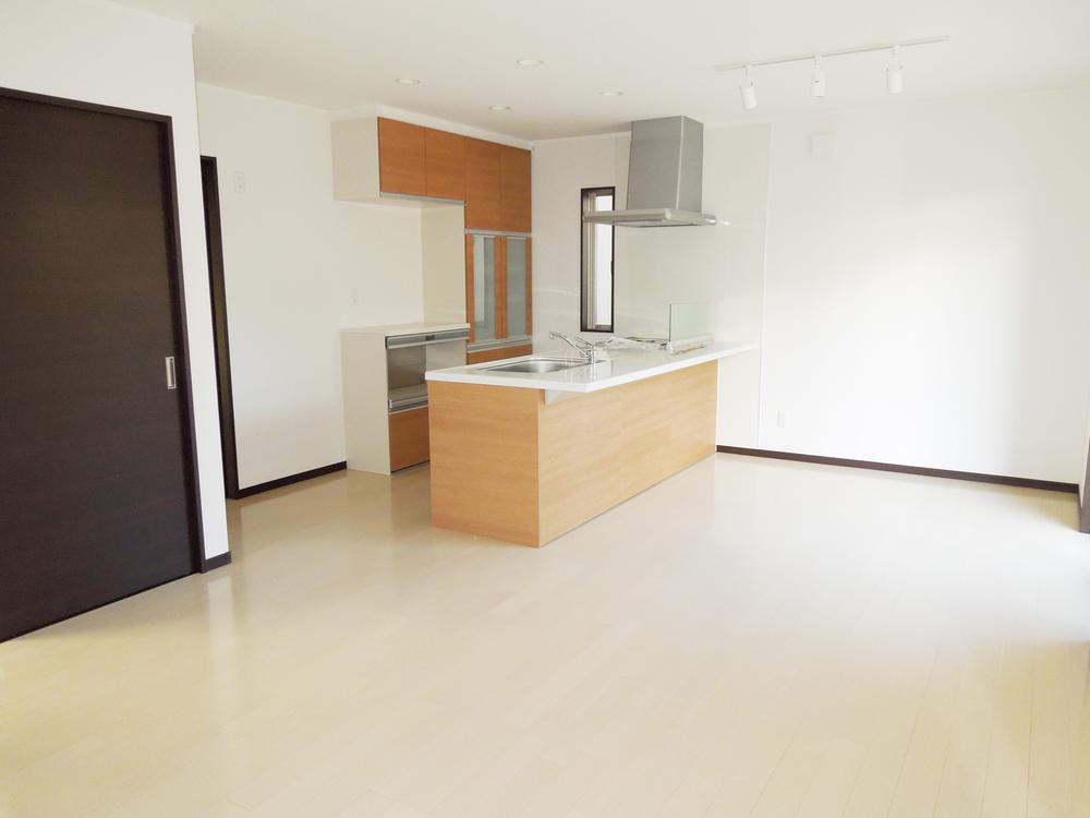 Same specifications photos (living). The company construction cases