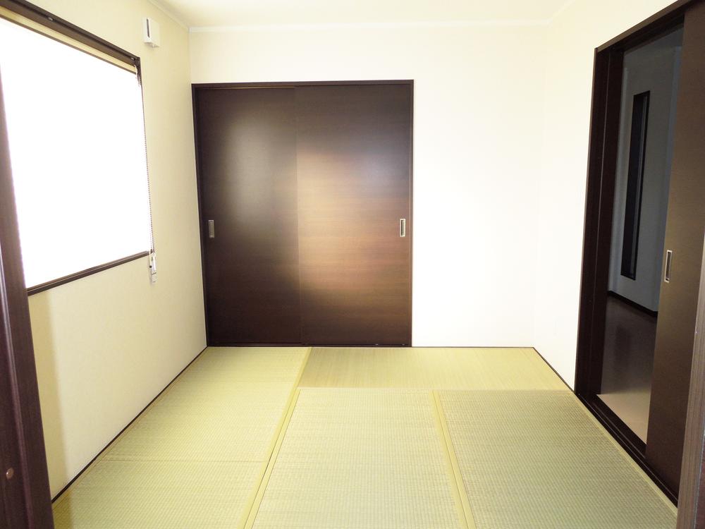 Non-living room. Japanese-style room (the company construction cases)