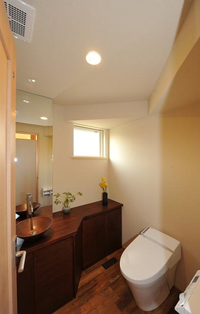 Toilet. Indoor (January 2013) Shooting