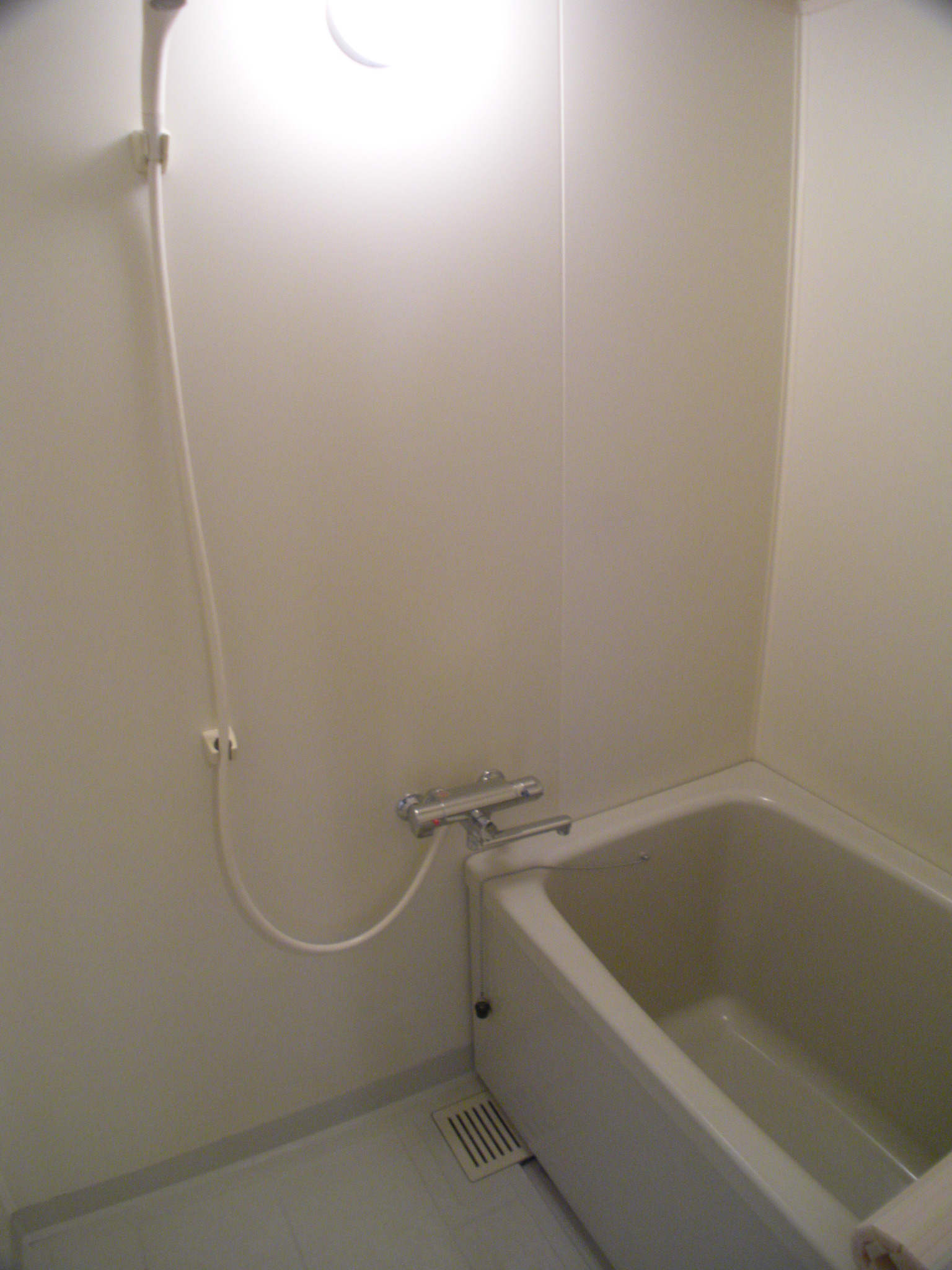 Bath. Reheating function with bathroom