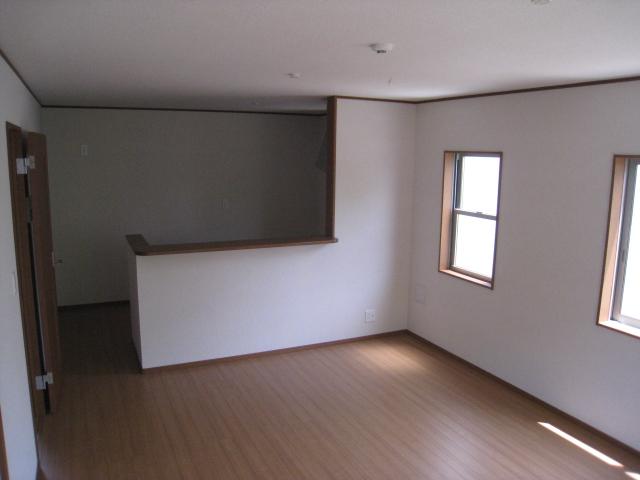 Same specifications photos (living). Same specifications