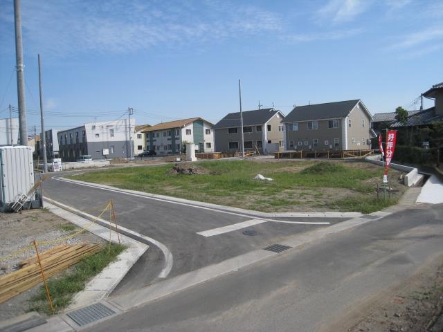 Sale already cityscape photo. Sale already the city average