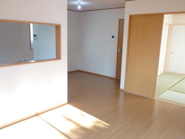 Living. Integrated space of up to 22.5 quires in Japanese and Tsuzukiai! 