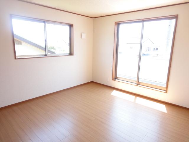 Non-living room. 2 Kaiyoshitsu (same specifications)