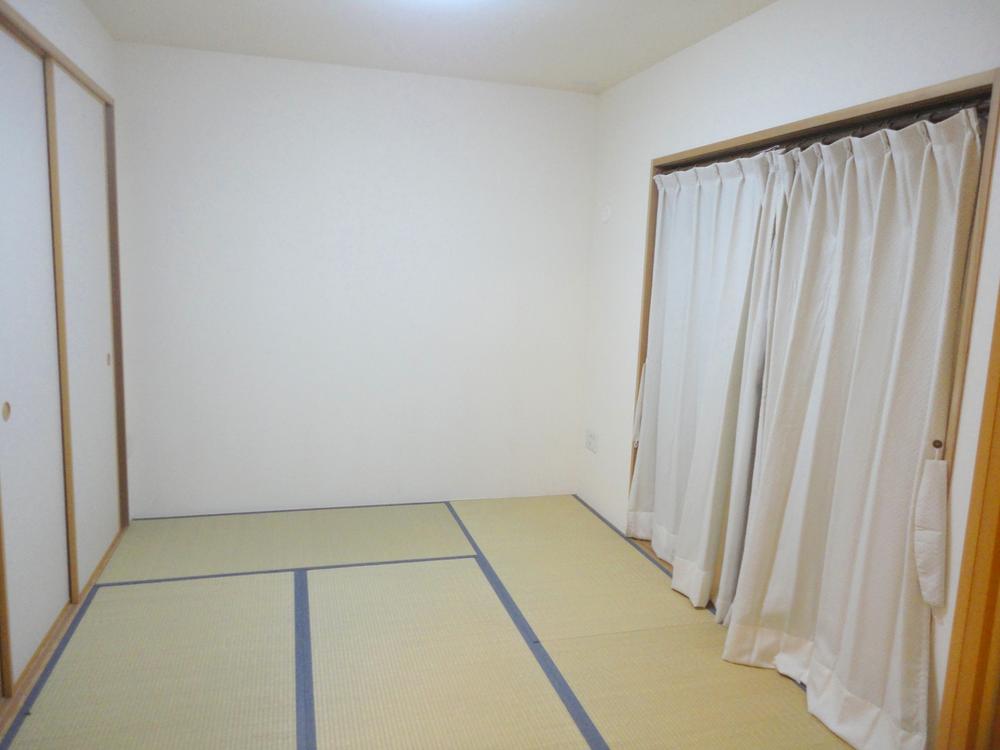 Non-living room. 6-mat Japanese-style room (December 2013 shooting)