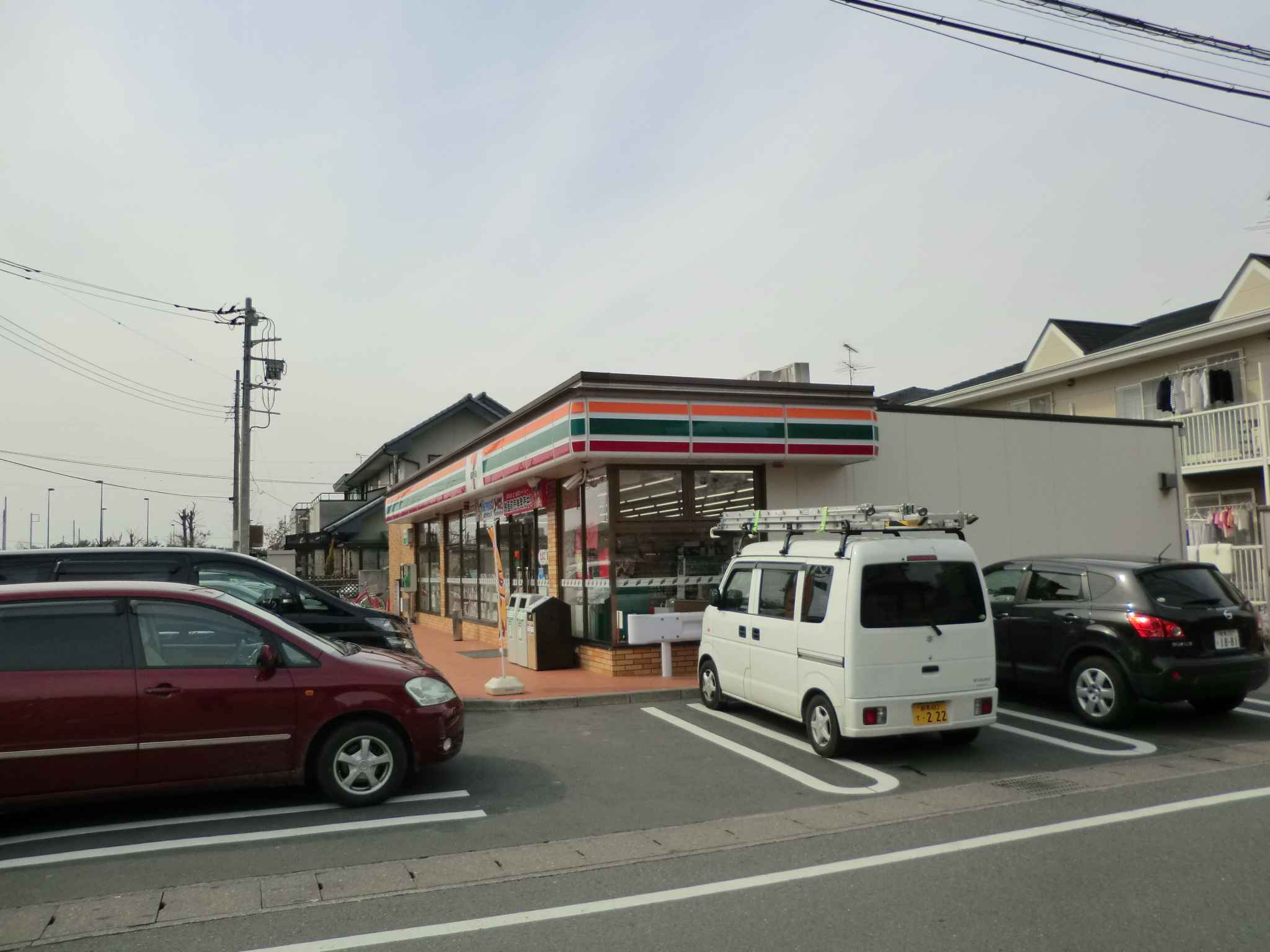 Convenience store. Seven-Eleven Maebashi Aramaki-machi store (convenience store) to 473m