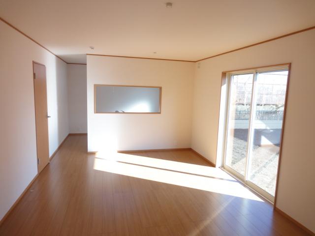 Living. Even as spacious space of up to 22.0 quires in Japanese-style room and integral! 