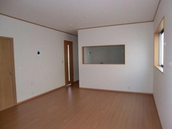 Same specifications photos (living). Same specifications