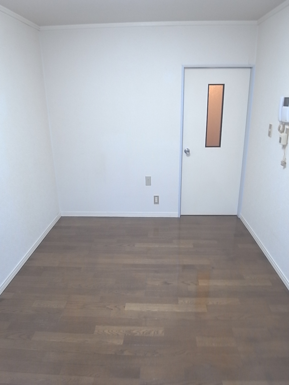 Living and room. Maebashi Higashikatakai cho Akkora Rent room Western-style room flooring 2