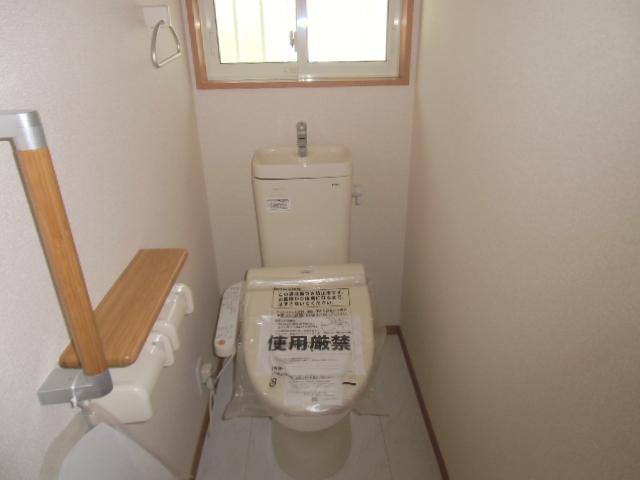 Toilet. Both the first floor the second floor of a toilet with bidet function