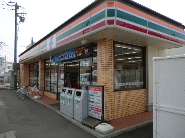 Convenience store. Seven-Eleven 248m to Maebashi Kitashirota Machiten (convenience store)