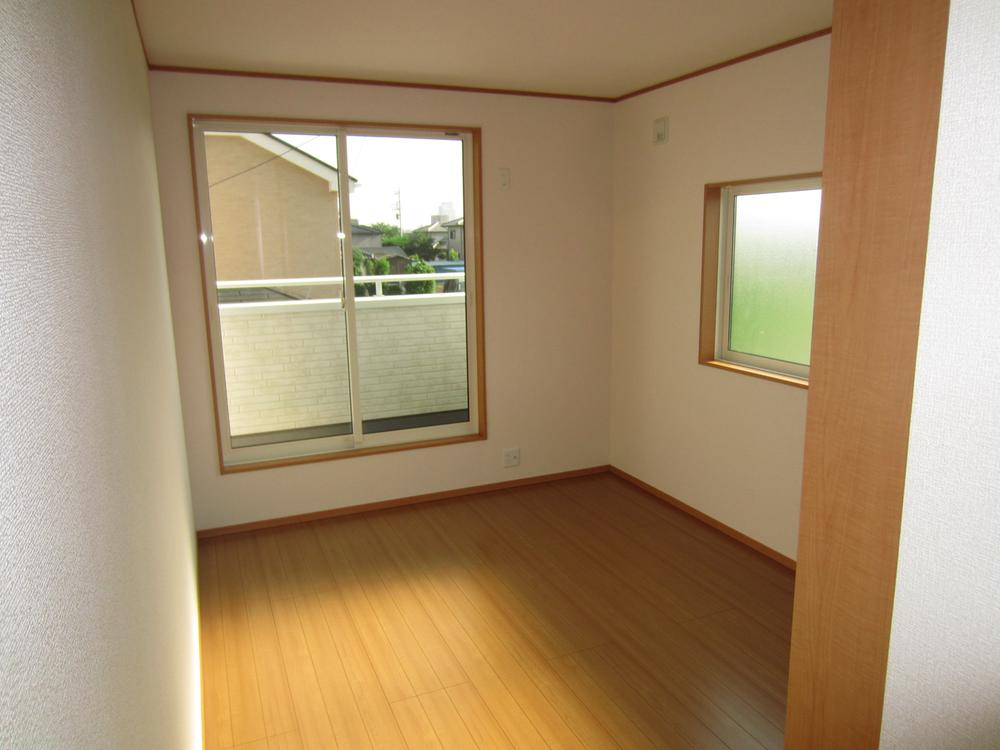 Non-living room. 5 Building