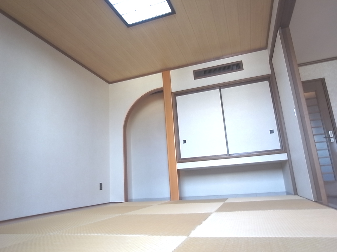 Living and room. Maebashi Nishikatakai cho Akkora Rent room Western-style room Japanese-style room