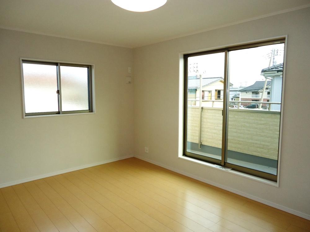 Same specifications photos (Other introspection)