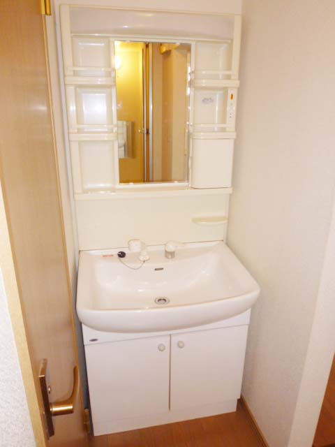 Washroom. Shampoo dresser ☆ 