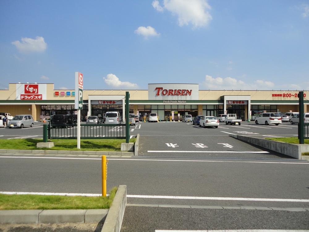 Shopping centre. Tokizawa to shopping mall 2451m