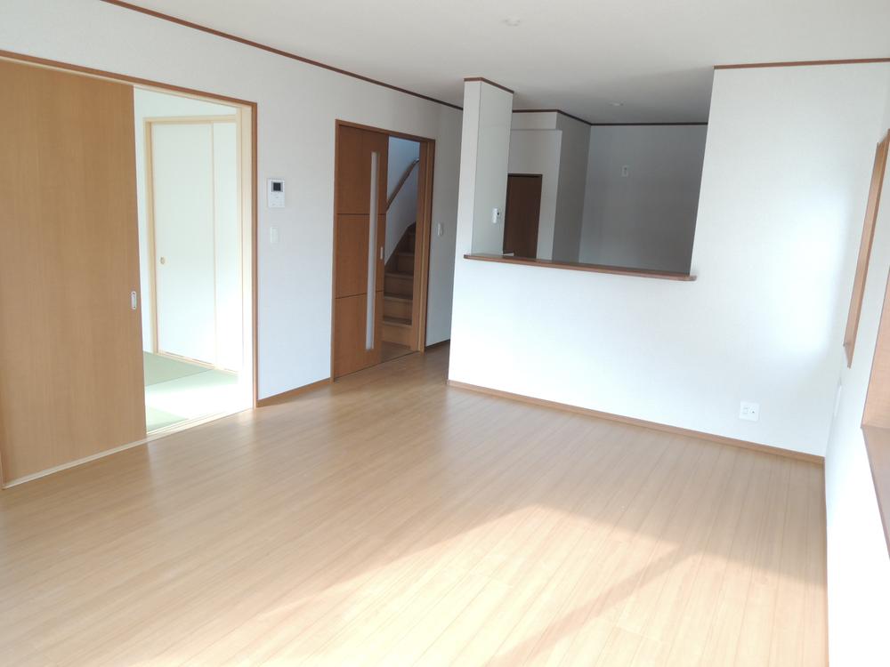 Living. 1 Building Indoor shooting LDK