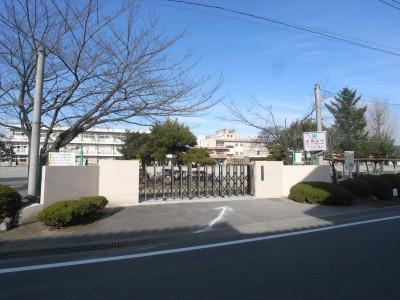 Primary school. 1421m to Maebashi City under Kawabuchi elementary school