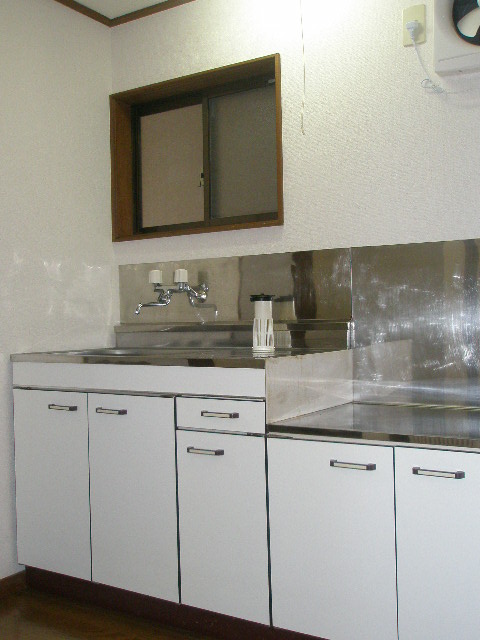 Kitchen. Sink ・ Gas stove