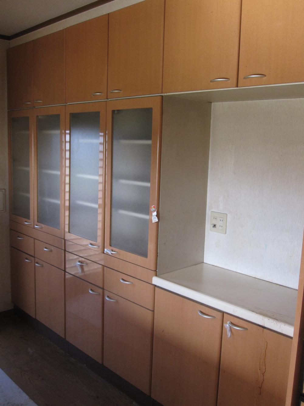 Kitchen. Cup board of large capacity storage!