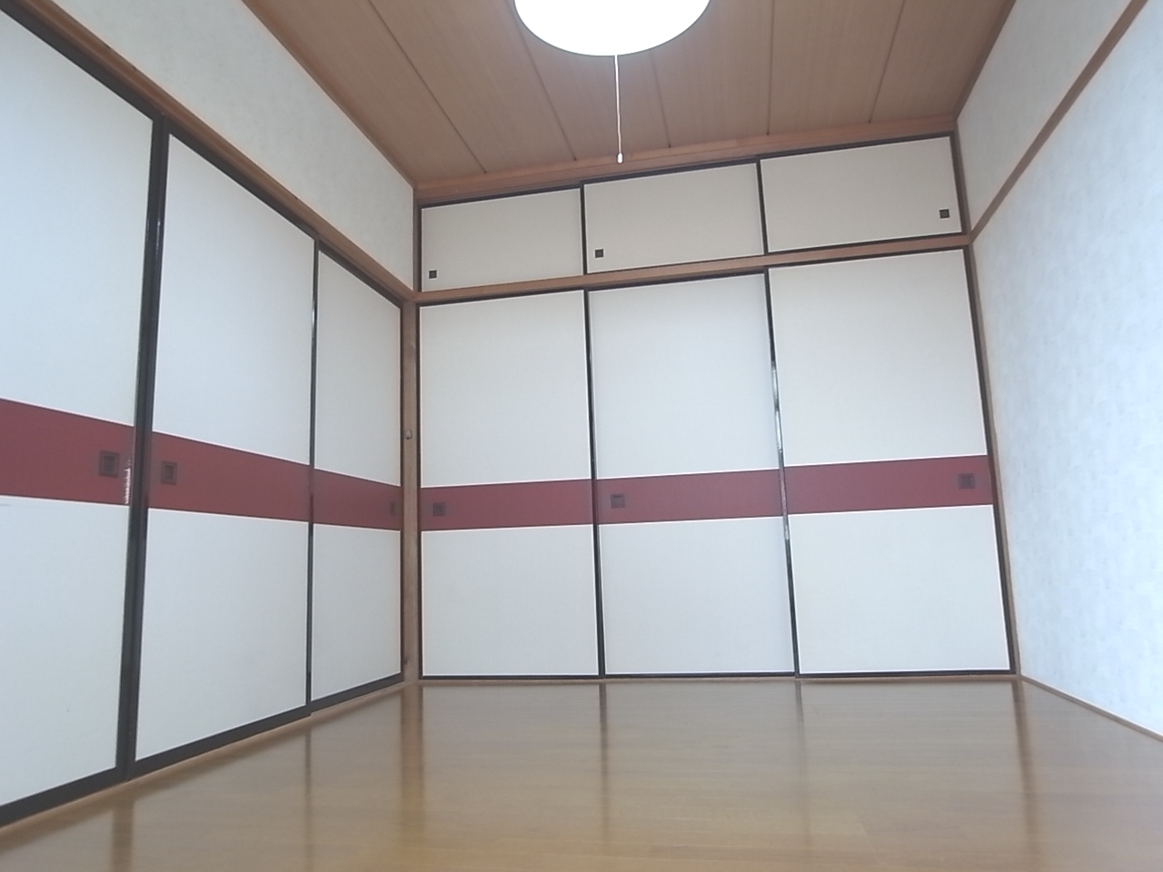 Living and room. Maebashi Mitsumata cho Akkora Rent room Western-style room flooring 3