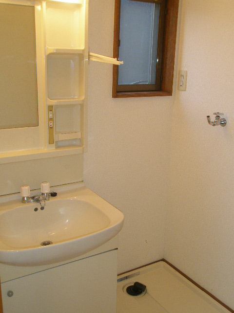 Washroom. Bathroom vanity ・ Washing pan