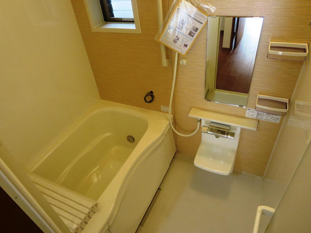 Bathroom. unit bus 0.75 square meters is the type of unit bus.  Finished bright cream!  (Manufactured by Sekisui Home Techno) Indoor (10 May 2013) Shooting