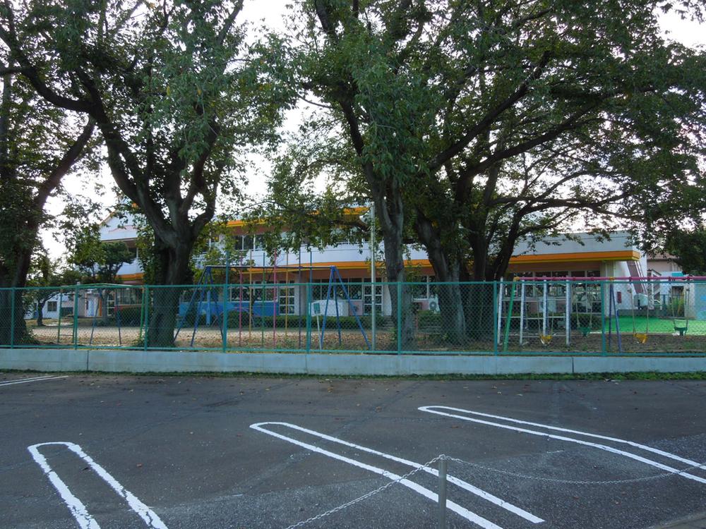 kindergarten ・ Nursery. Miyoshi 700m until the second nursery