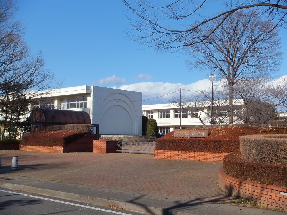 Primary school. Oizumi Tatsuhigashi elementary school area