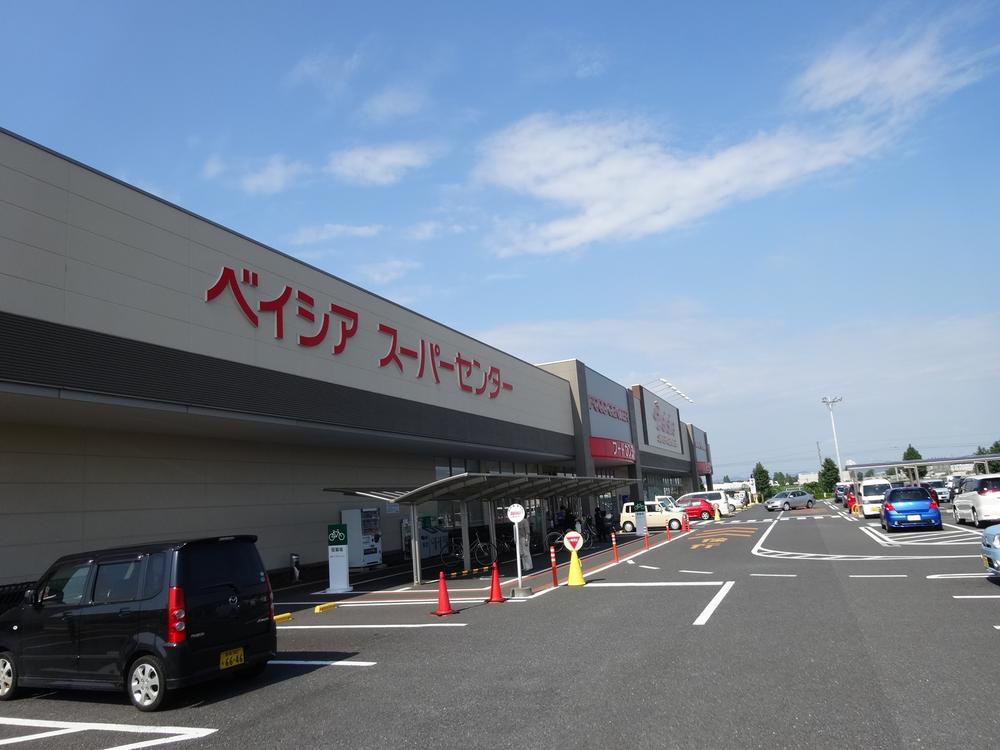 Supermarket. Beisia 1822m to supercenters Oizumi shop