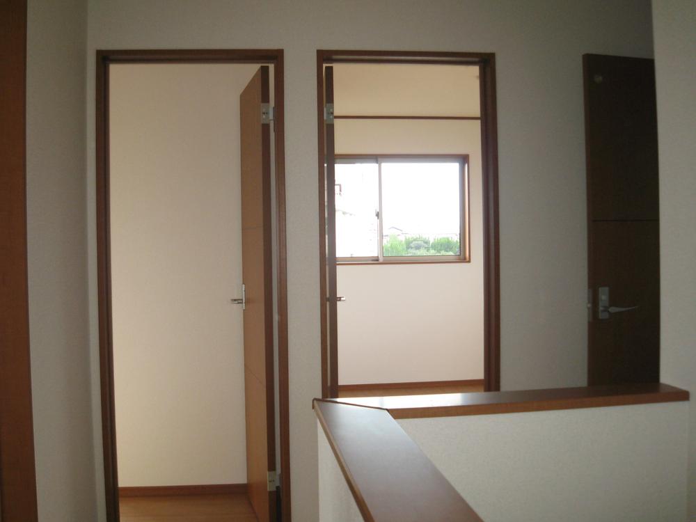 Other introspection. Indoor (September 2013) Shooting