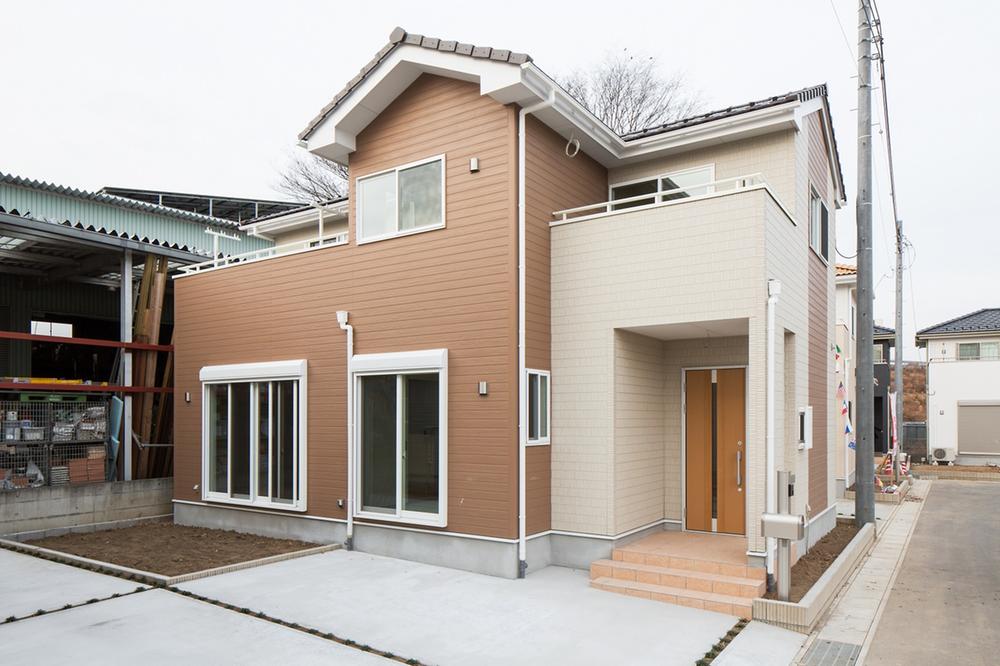 Local appearance photo. 3 is the appearance of the Building! Also it fell easy to clean long-lasting stain in exterior wall siding specification! 