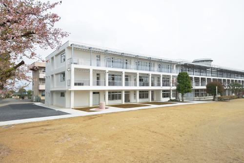 Primary school. Kyuhaku until elementary school 1260m