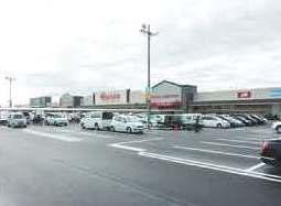 Shopping centre. 1600m until the power Mall Ota