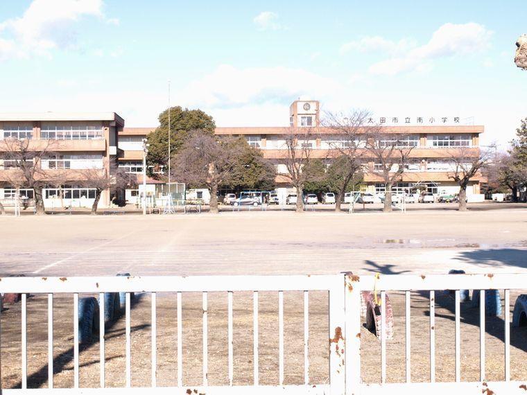 Primary school. 658m to Ota Municipal Minami Elementary School