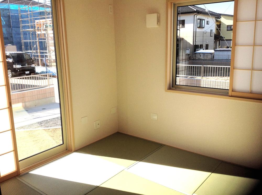 Non-living room. Indoor (12 May 2013) Shooting