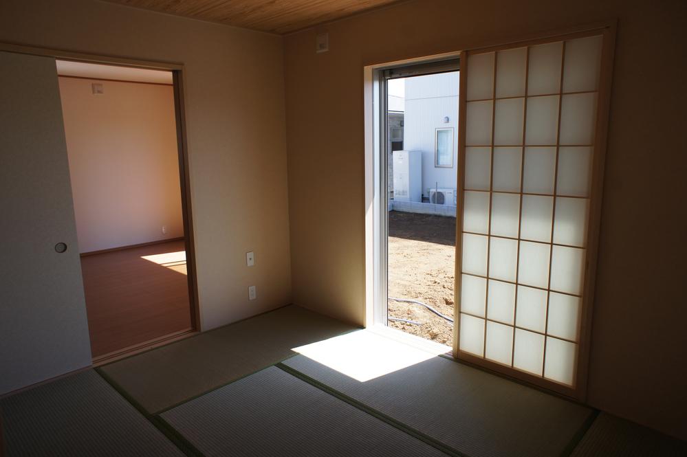 Non-living room. Indoor (September 2013) Shooting