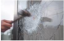 Construction ・ Construction method ・ specification. It contains a flexible and tough intermediate film, Not allowed through "security alignment pair glass"